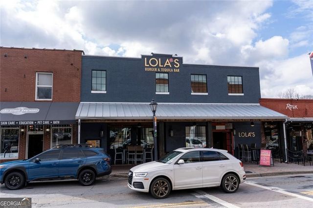 9785 La View Circle, Roswell, GA 30075