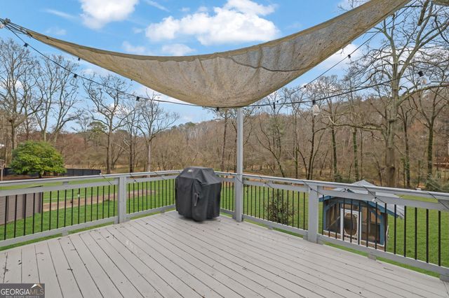 9785 La View Circle, Roswell, GA 30075