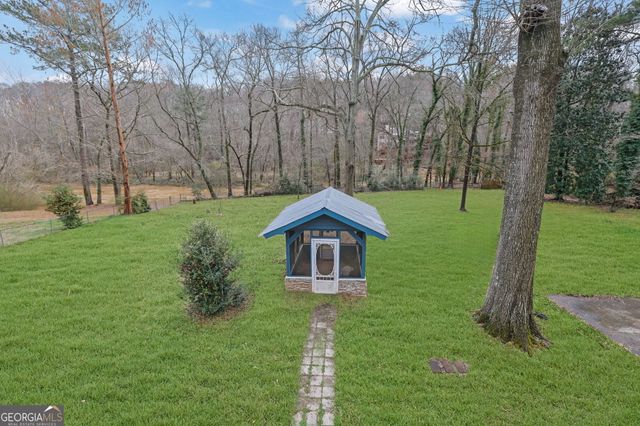 9785 La View Circle, Roswell, GA 30075