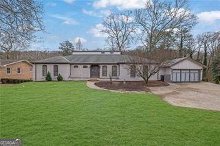 9785 La View Circle, Roswell, GA 30075