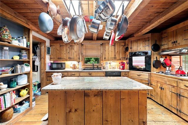 3439 NC Highway 89 E, Walnut Cove, NC 27052