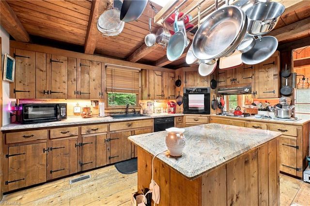 3439 NC Highway 89 E, Walnut Cove, NC 27052