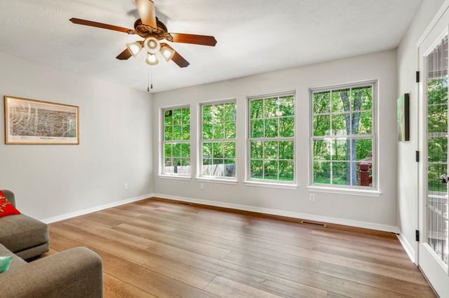 5628 S Winsor Drive, Battlefield, MO 65619