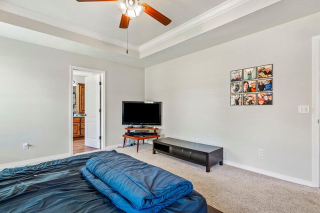 5628 S Winsor Drive, Battlefield, MO 65619