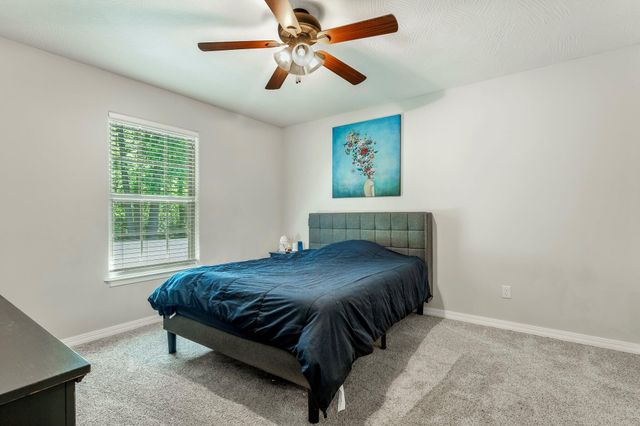 5628 S Winsor Drive, Battlefield, MO 65619