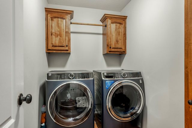 5628 S Winsor Drive, Battlefield, MO 65619