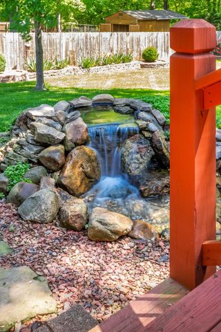 5628 S Winsor Drive, Battlefield, MO 65619