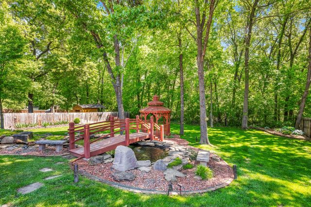 5628 S Winsor Drive, Battlefield, MO 65619