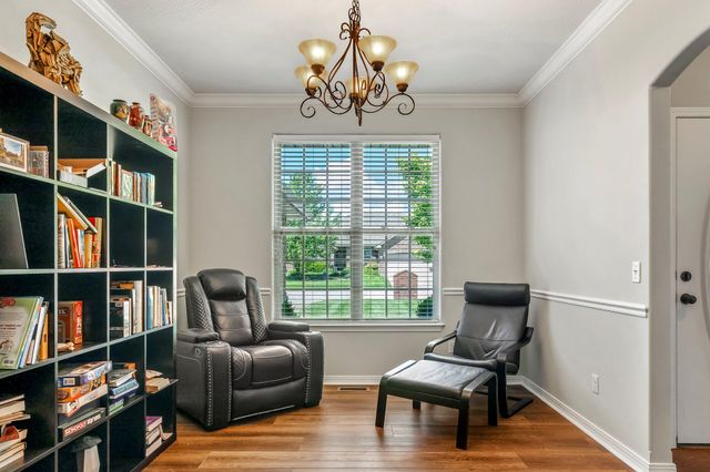 5628 S Winsor Drive, Battlefield, MO 65619