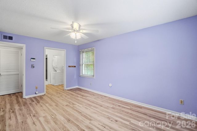 4754 Hedgemore Drive N, Charlotte, NC 28209