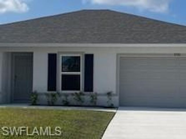 3732 NE 15th PL, Cape Coral, FL 33909