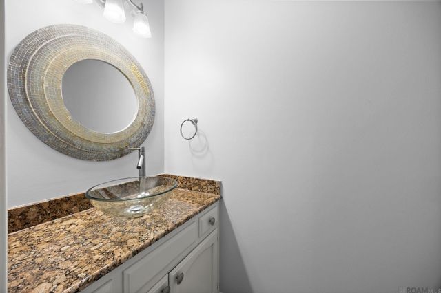 9817 Siegen Ln, Baton Rouge, LA 70810