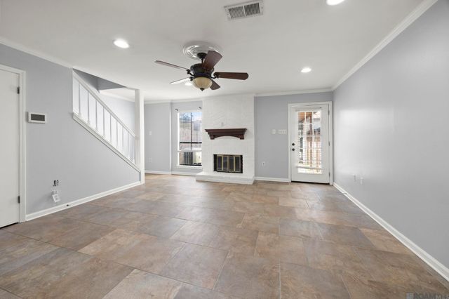 9817 Siegen Ln, Baton Rouge, LA 70810