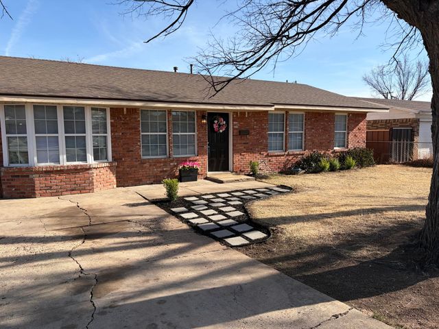 1730 WALKER Drive, Amarillo, TX 79107