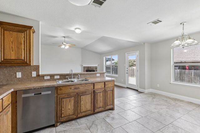1702 La Caya Drive, Mansfield, TX 76063