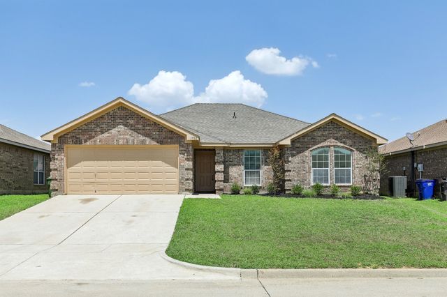 1702 La Caya Drive, Mansfield, TX 76063