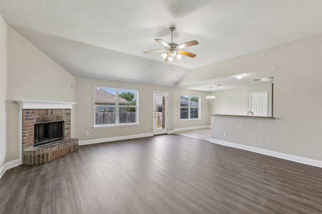 1702 La Caya Drive, Mansfield, TX 76063