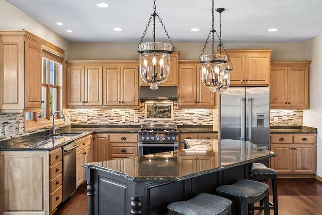 19671 Yellowpine Street NW, Oak Grove, MN 55011