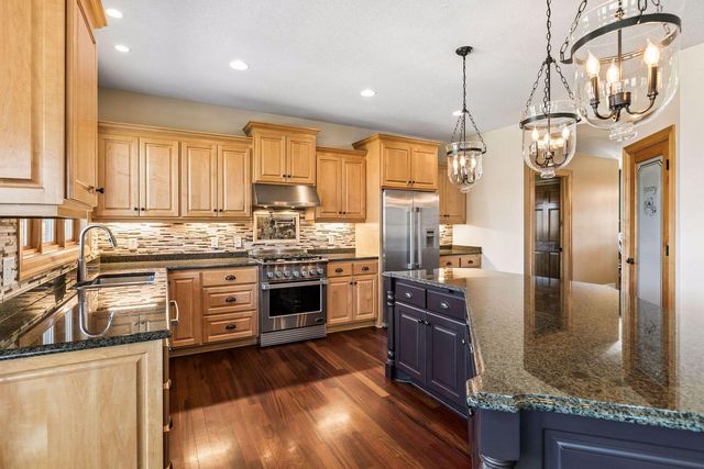 19671 Yellowpine Street NW, Oak Grove, MN 55011