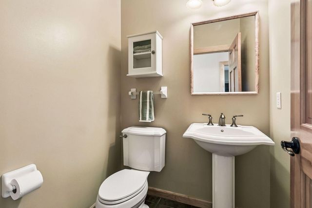 19671 Yellowpine Street NW, Oak Grove, MN 55011