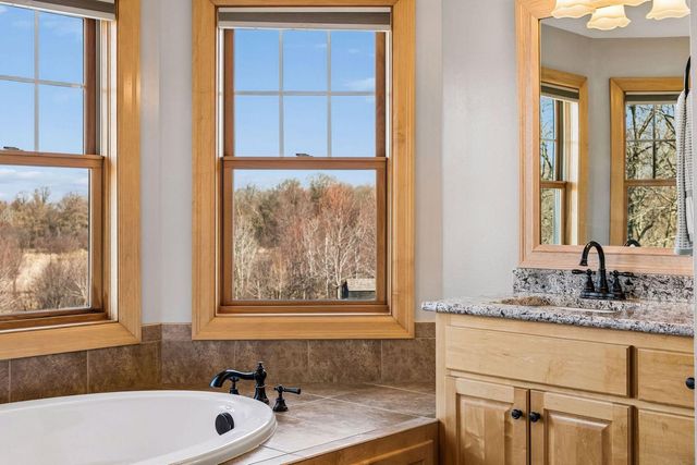 19671 Yellowpine Street NW, Oak Grove, MN 55011