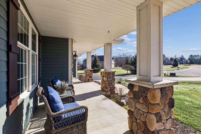 19671 Yellowpine Street NW, Oak Grove, MN 55011