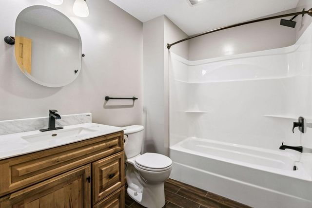 19671 Yellowpine Street NW, Oak Grove, MN 55011