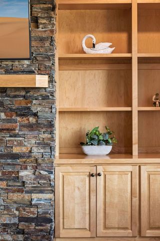 19671 Yellowpine Street NW, Oak Grove, MN 55011