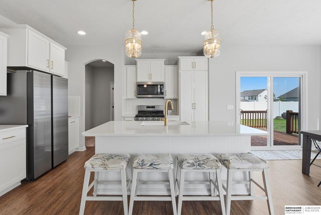 10907 Windward Avenue, Papillion, NE 68046