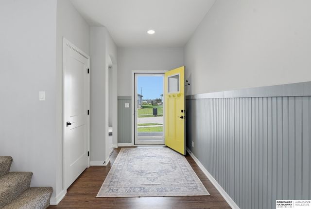 10907 Windward Avenue, Papillion, NE 68046