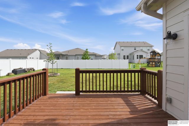 10907 Windward Avenue, Papillion, NE 68046