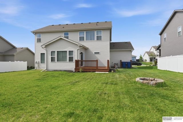 10907 Windward Avenue, Papillion, NE 68046