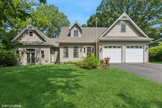 36497 N Hawthorne Lane, Ingleside, IL 60041