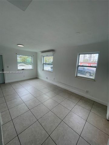 7001 NW 4th Ct FRONT, Miami, FL 33150