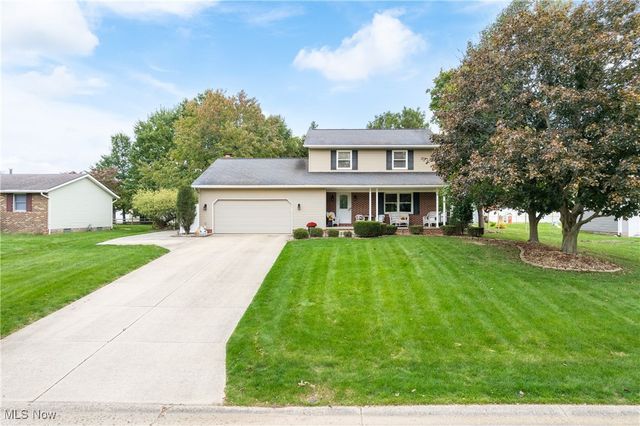 12374 Springwater Avenue NW, Uniontown, OH 44685