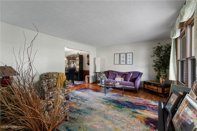 12374 Springwater Avenue NW, Uniontown, OH 44685