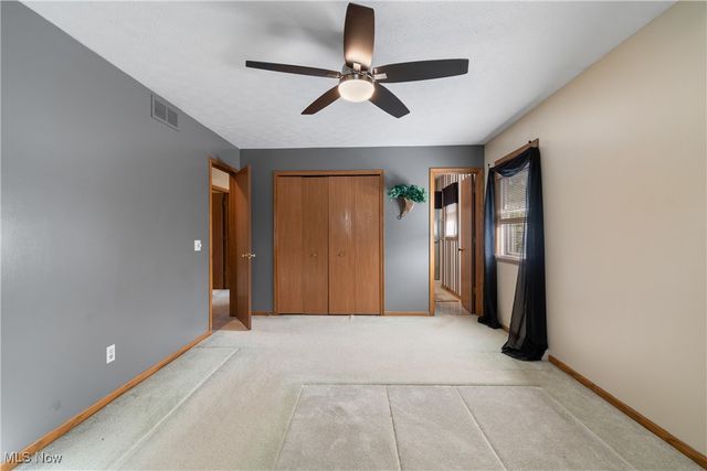 12374 Springwater Avenue NW, Uniontown, OH 44685