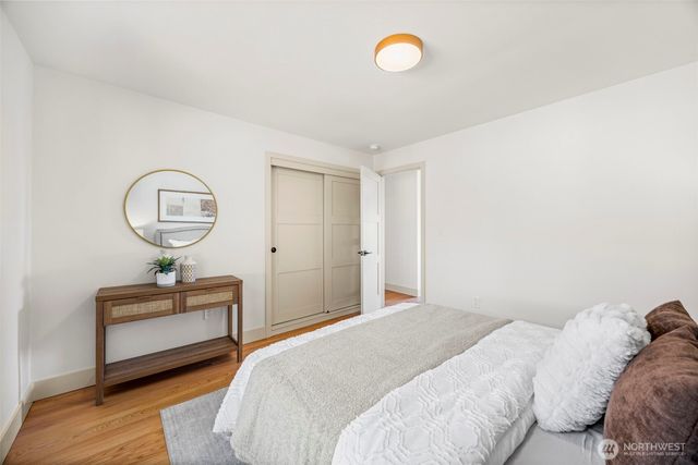 210 N 115th Street, Seattle, WA 98133