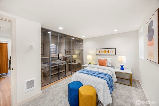 210 N 115th Street, Seattle, WA 98133