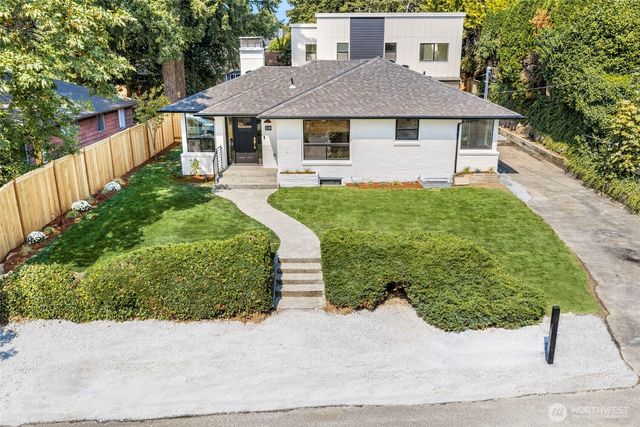 210 N 115th Street, Seattle, WA 98133