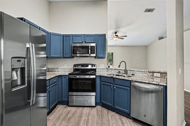 8187 WOODVINE CIRCLE, Lakeland, FL 33810
