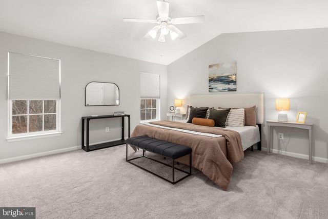 6902 S DEWEY CT, Fredericksburg, VA 22407