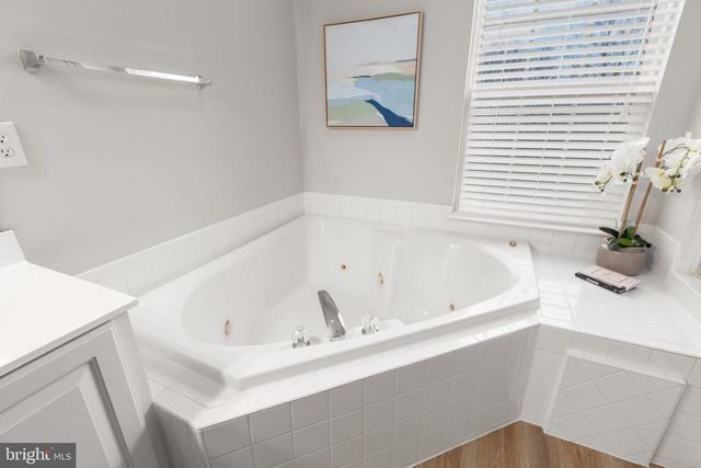 6902 S DEWEY CT, Fredericksburg, VA 22407