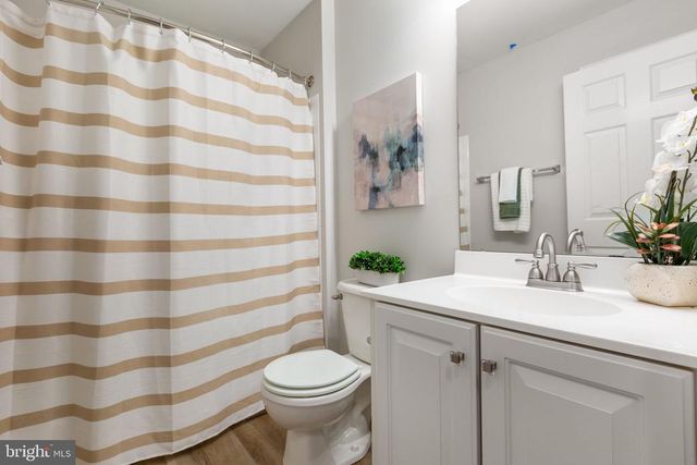 6902 S DEWEY CT, Fredericksburg, VA 22407