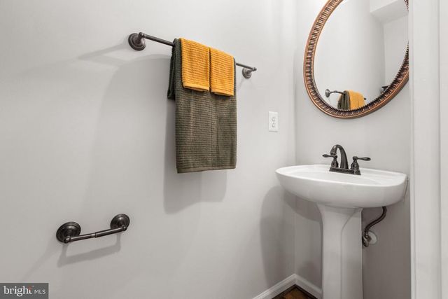 6902 S DEWEY CT, Fredericksburg, VA 22407