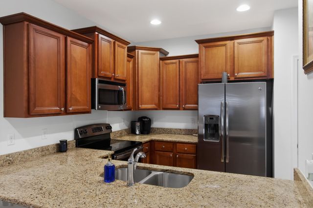 2121 Wilsons Plover Circle, Navarre, FL 32566
