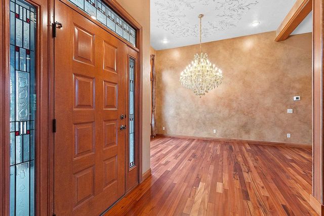1892 N SUNRISE LANE, Appleton, WI 54913