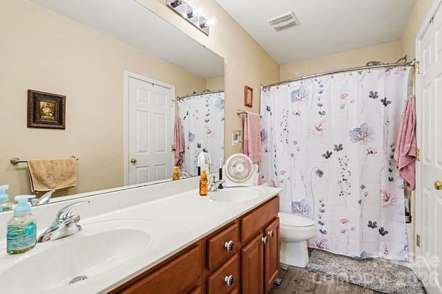 747 Rock Lake Glen, Fort Mill, SC 29715