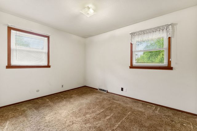 5110 Warren Street, Davenport, IA 52806