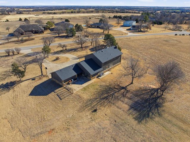 19005 Aerial Road, Edmond, OK 73012